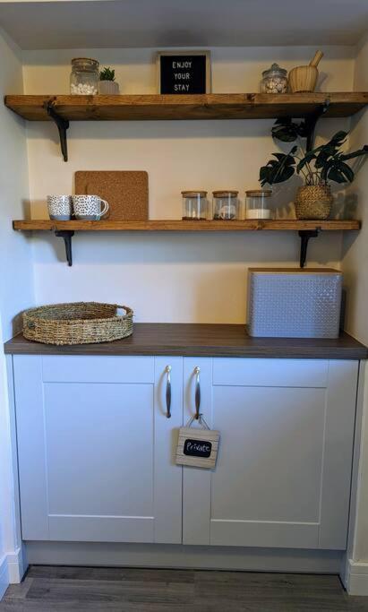 Parkview Cottage - Lovely Home With Cosy Fireplace คาร์นูสตี ภายนอก รูปภาพ
