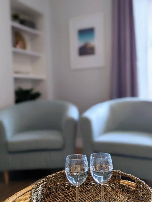 Parkview Cottage - Lovely Home With Cosy Fireplace คาร์นูสตี ภายนอก รูปภาพ